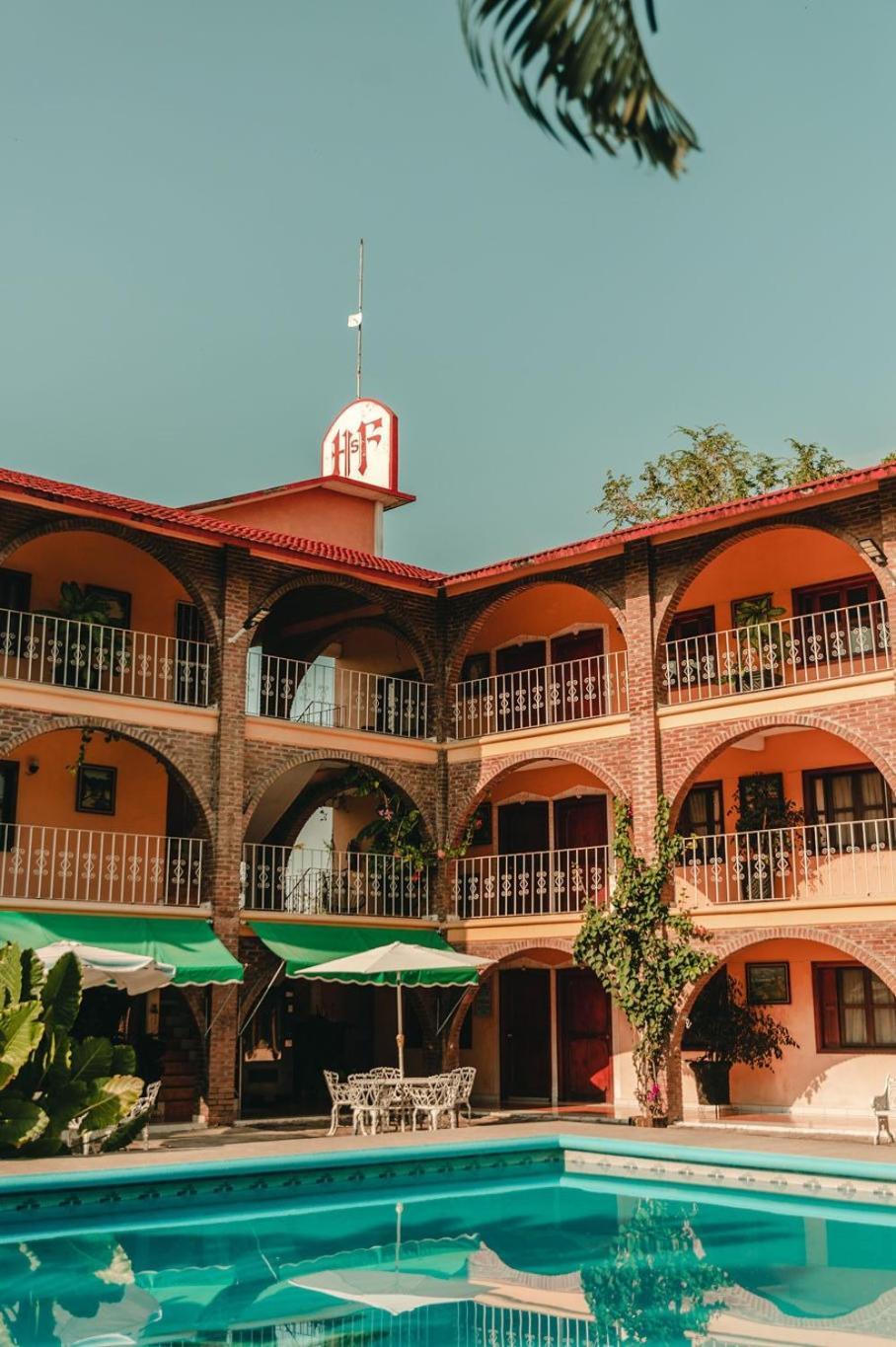 Hotel Hf Hacienda San Francisco Puente Nacional Luaran gambar